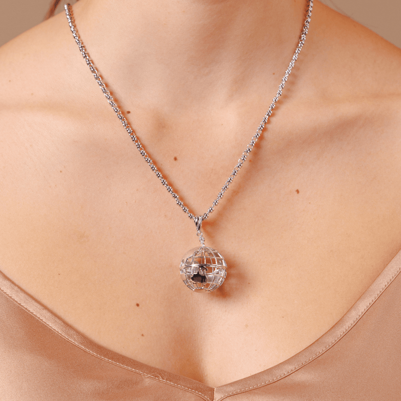 Medium Globe Pendant in Silver