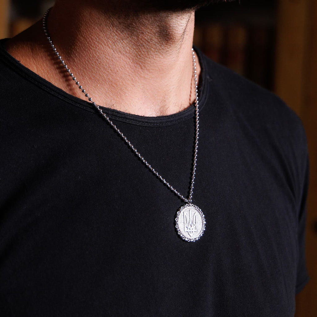 Trident Circle Necklace in Silver