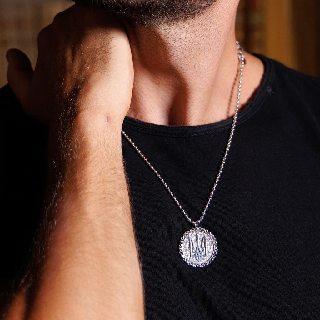 Trident Circle Necklace in Silver