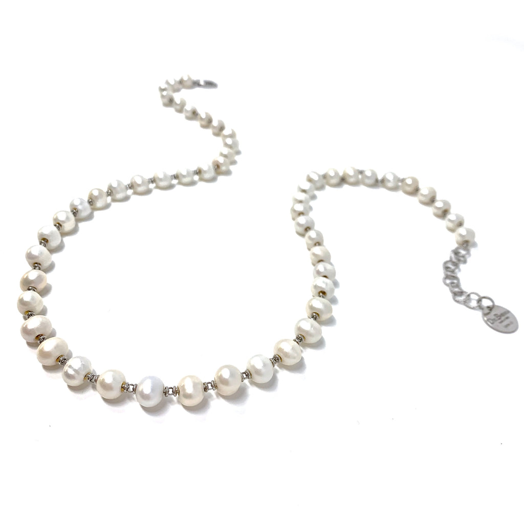 Freshwater Pearls Necklace in Silver