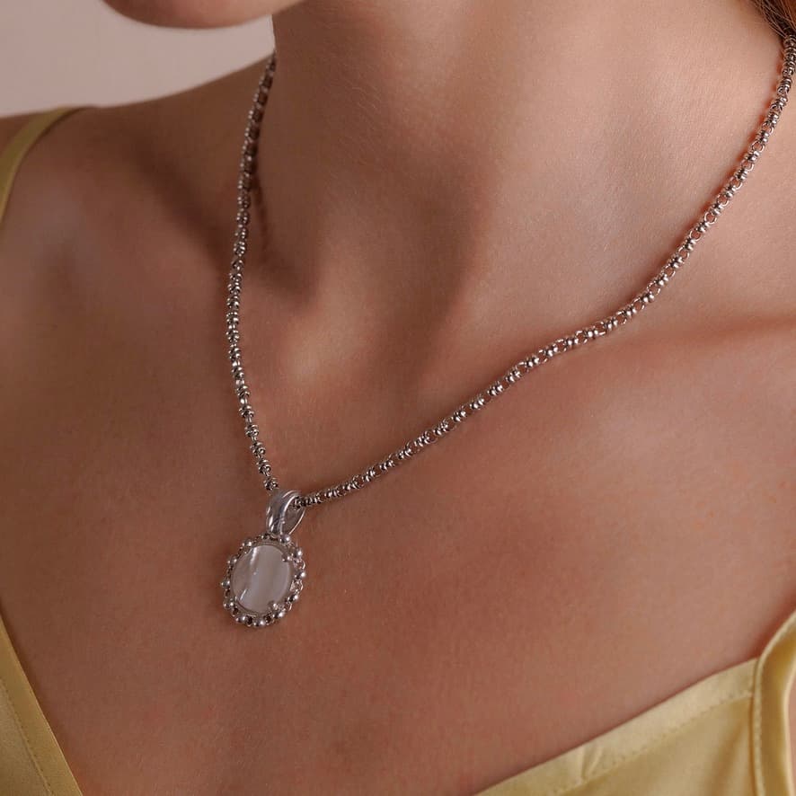 Piazza Pendant in Silver with Mother of Pearl