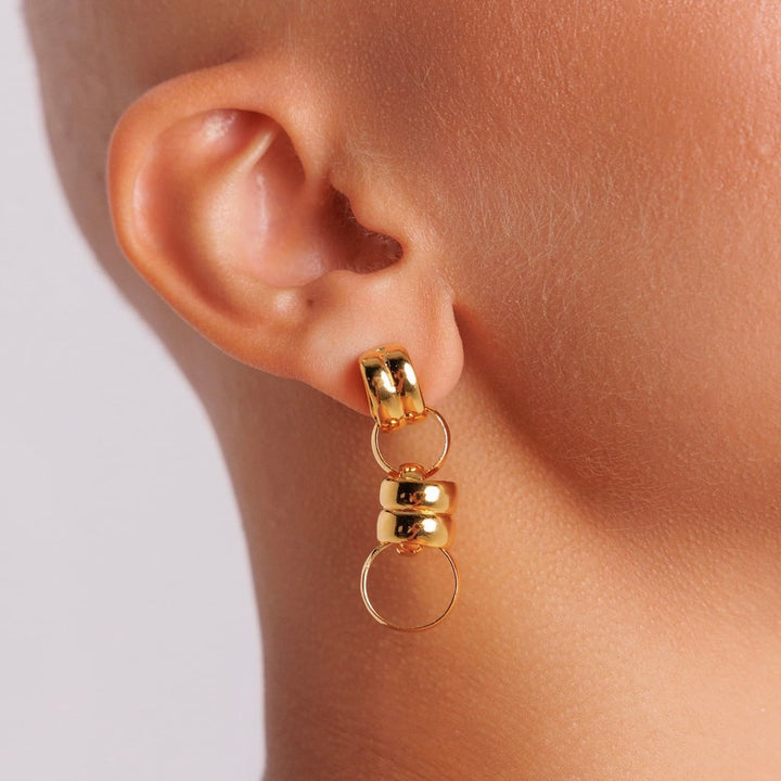 Links 1974 Earrings in Gold