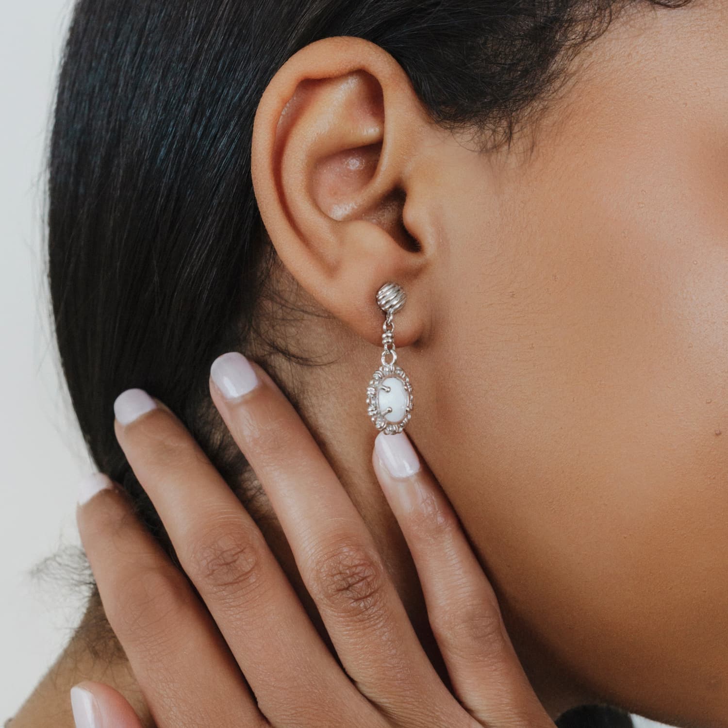 Gemma Earrings in Silver with White Agate