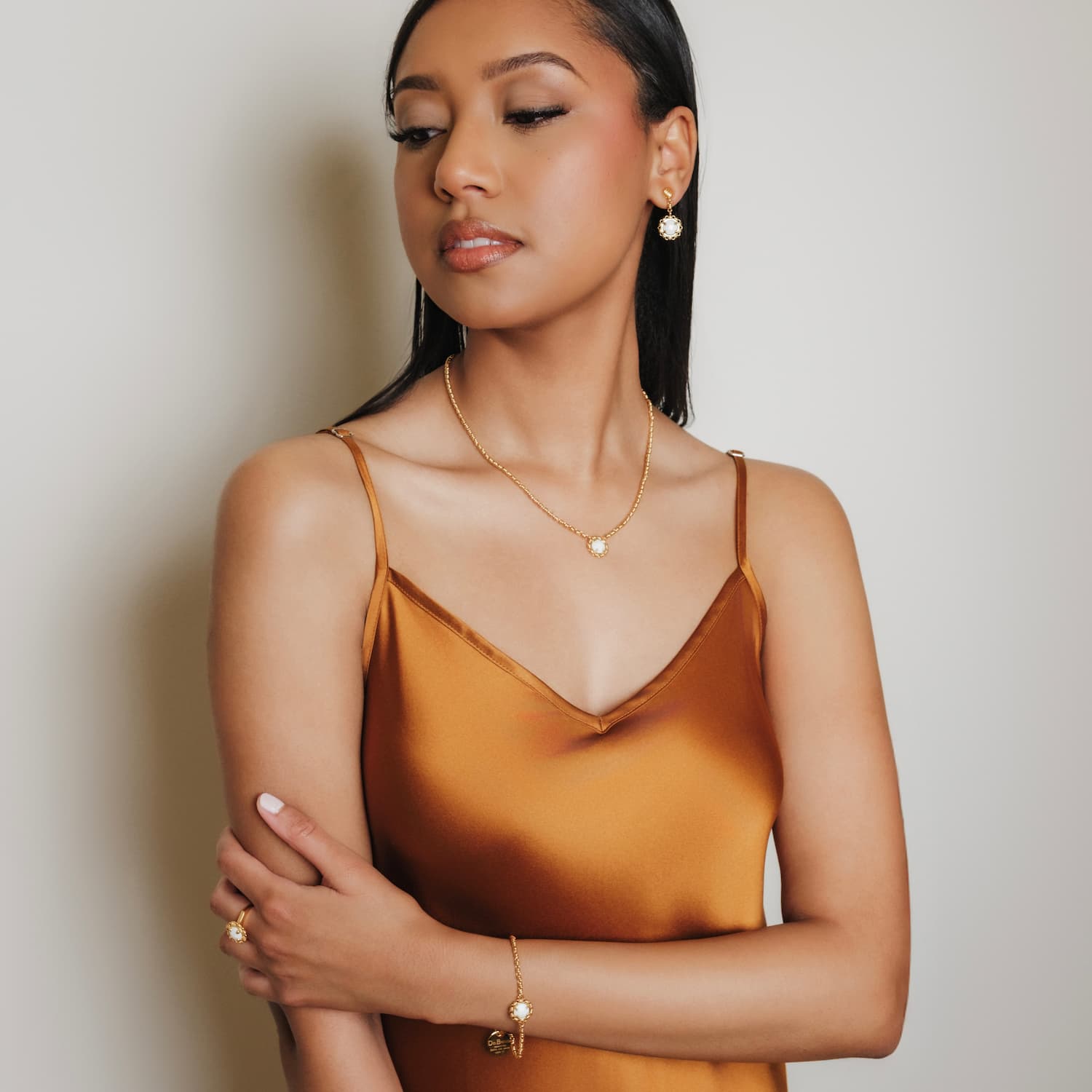 Gemma Ring in Gold with White Agate