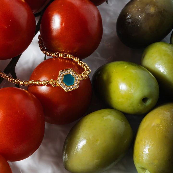 Deco Necklace in Gold With Green, White & Pavé