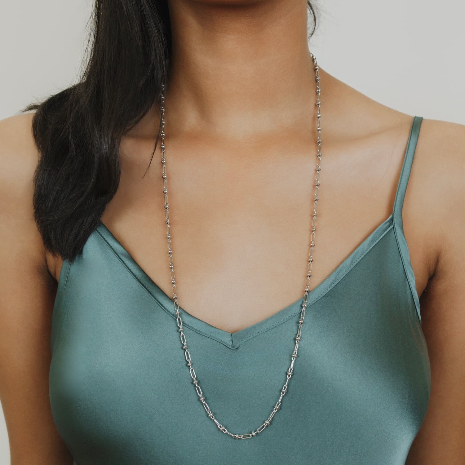 Bella Necklace in Silver