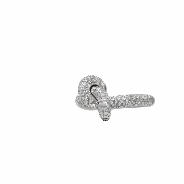 Knot Ring in 18k White Gold with Diamonds