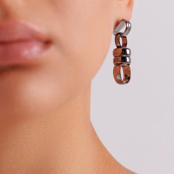 Links 1974 Earrings in Black