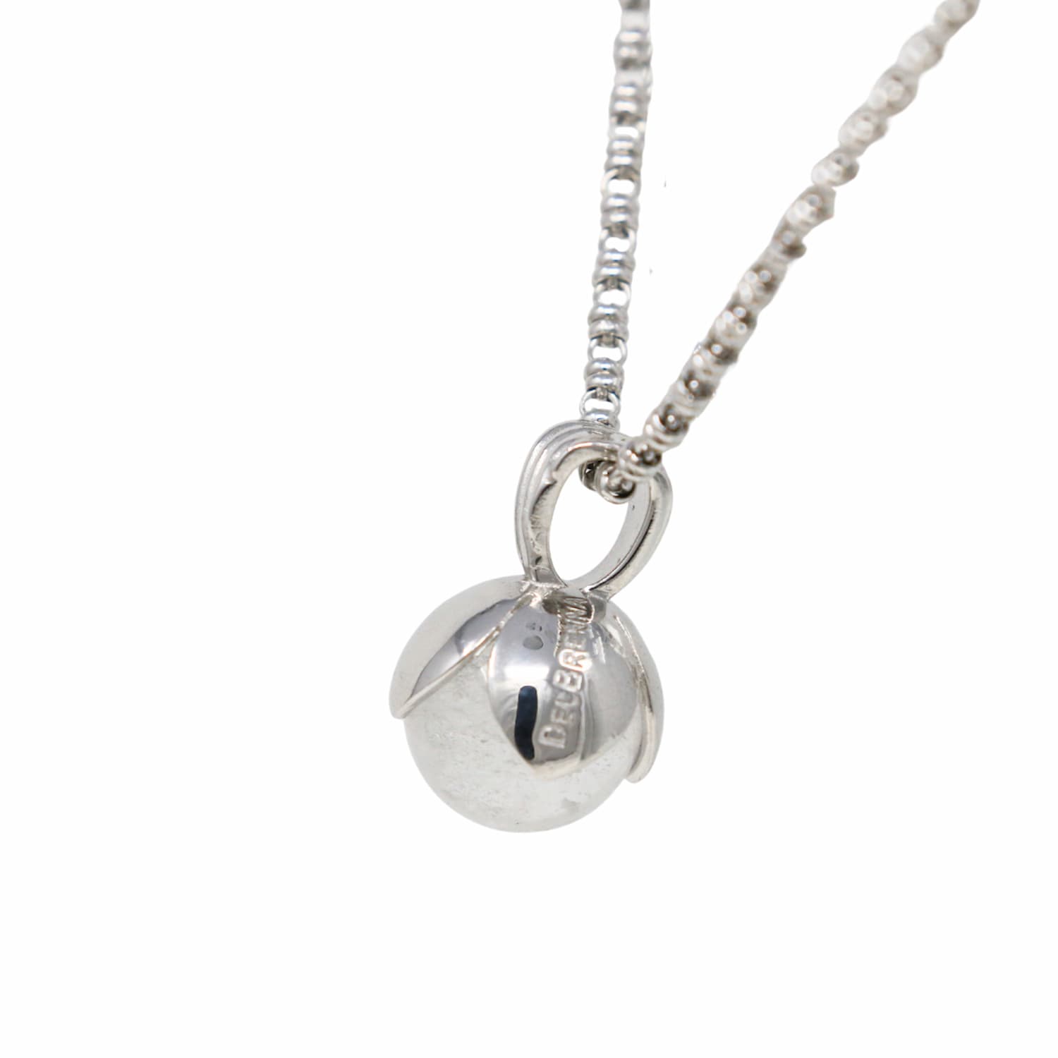 Magnolia Pendant in Silver with Crakle White Agate