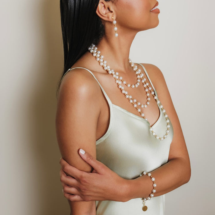 Bella Necklace with Pearls in Gold