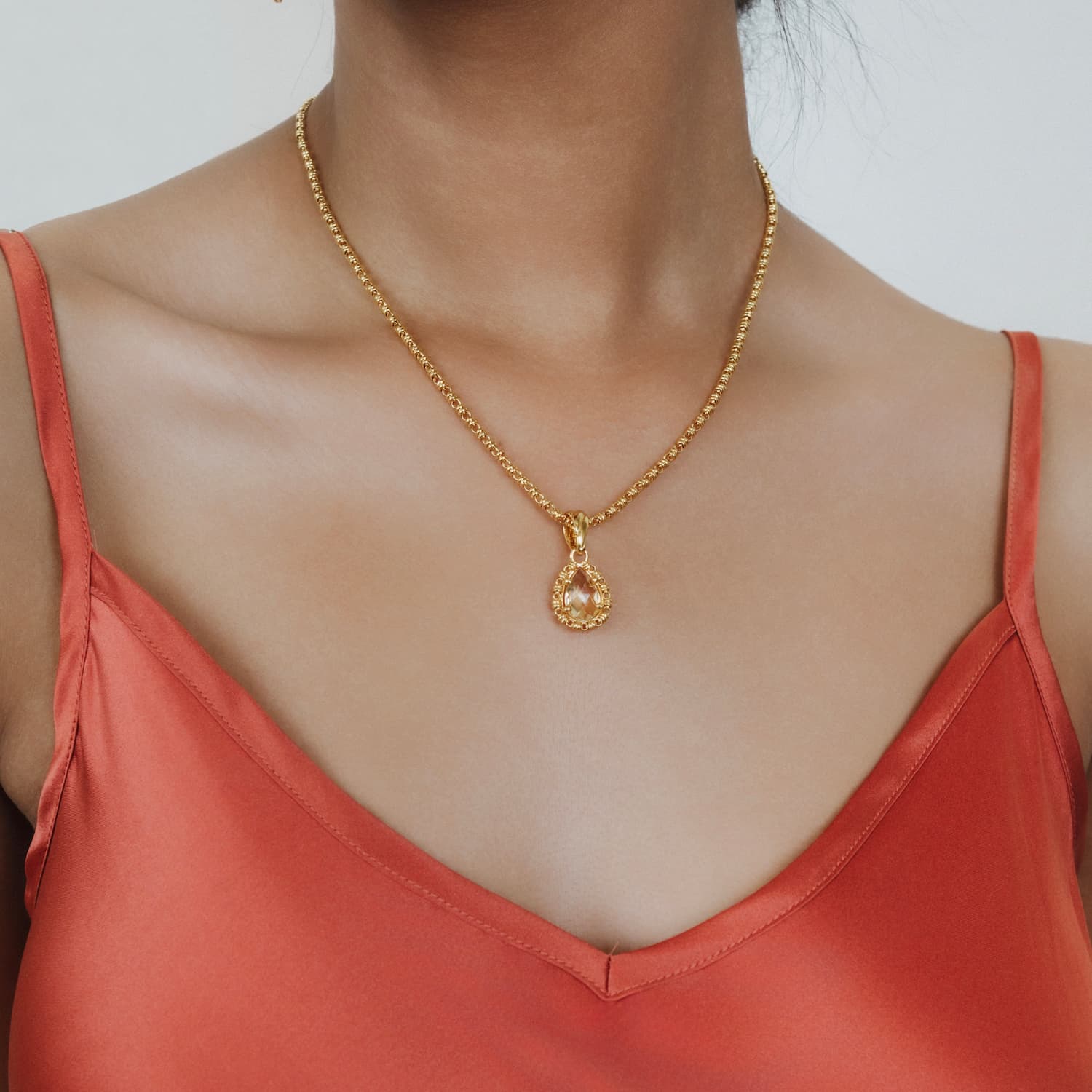 Drop Pendant in Gold with Citrine, Small