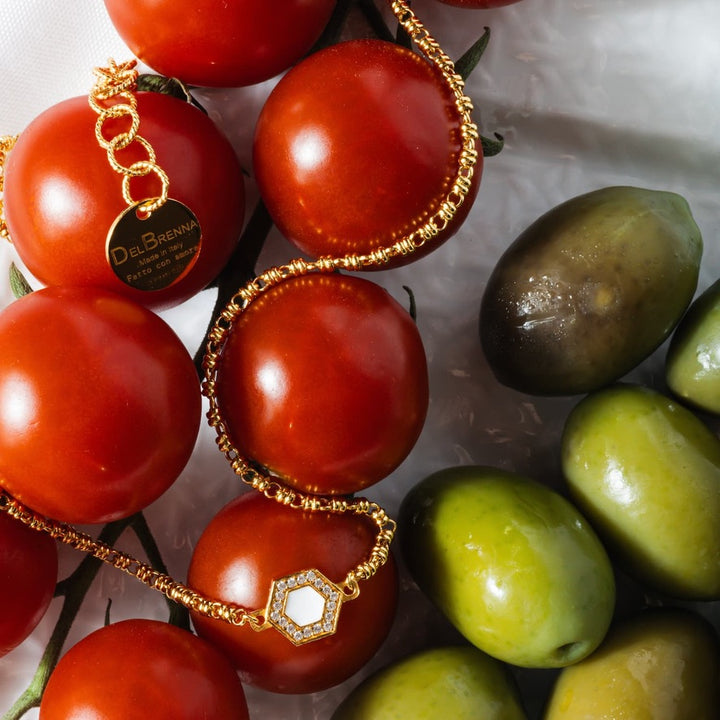 Deco Necklace in Gold With Green, White & Pavé