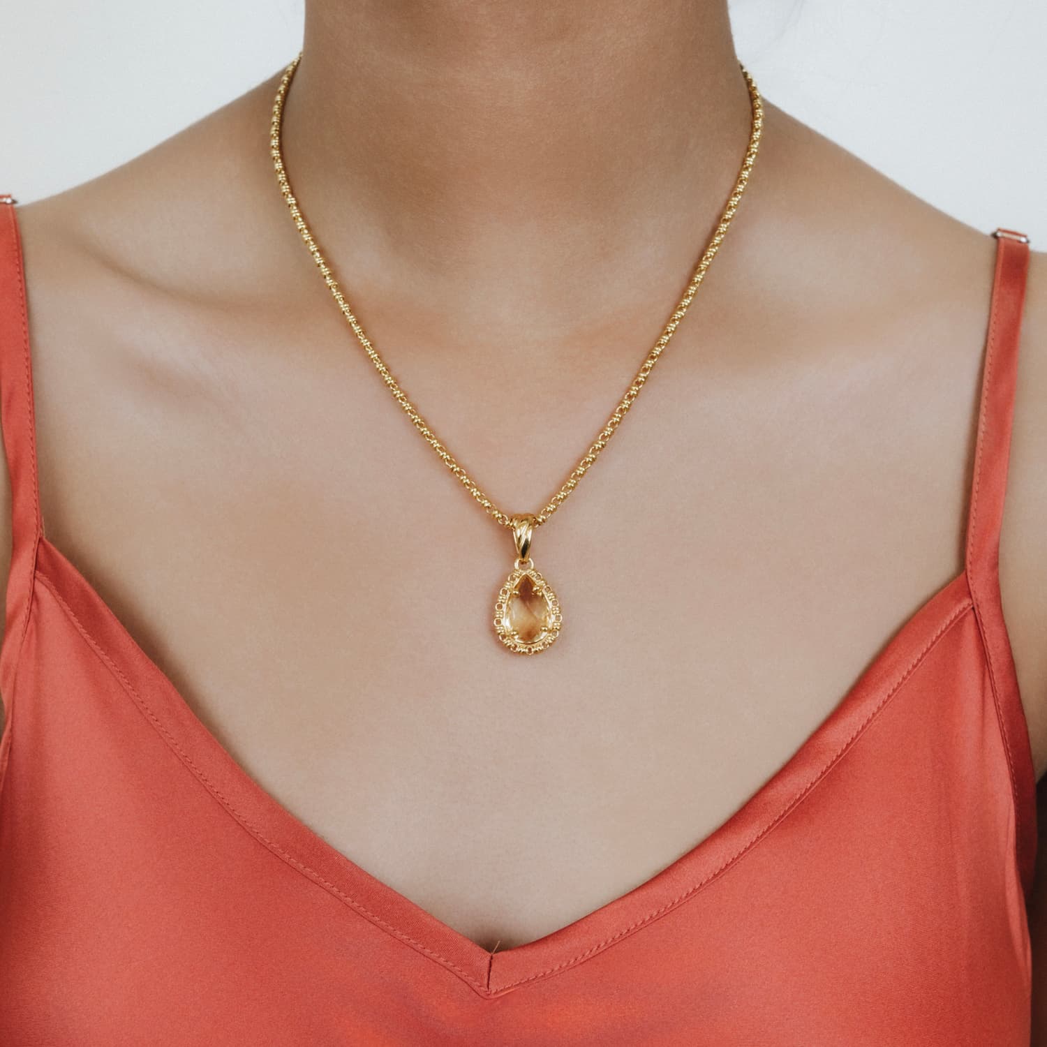 Drop Pendant in Gold with Citrine, Large