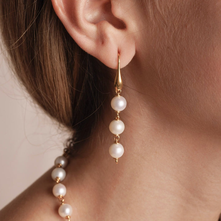 Freshwater Pearls Earrings in Gold