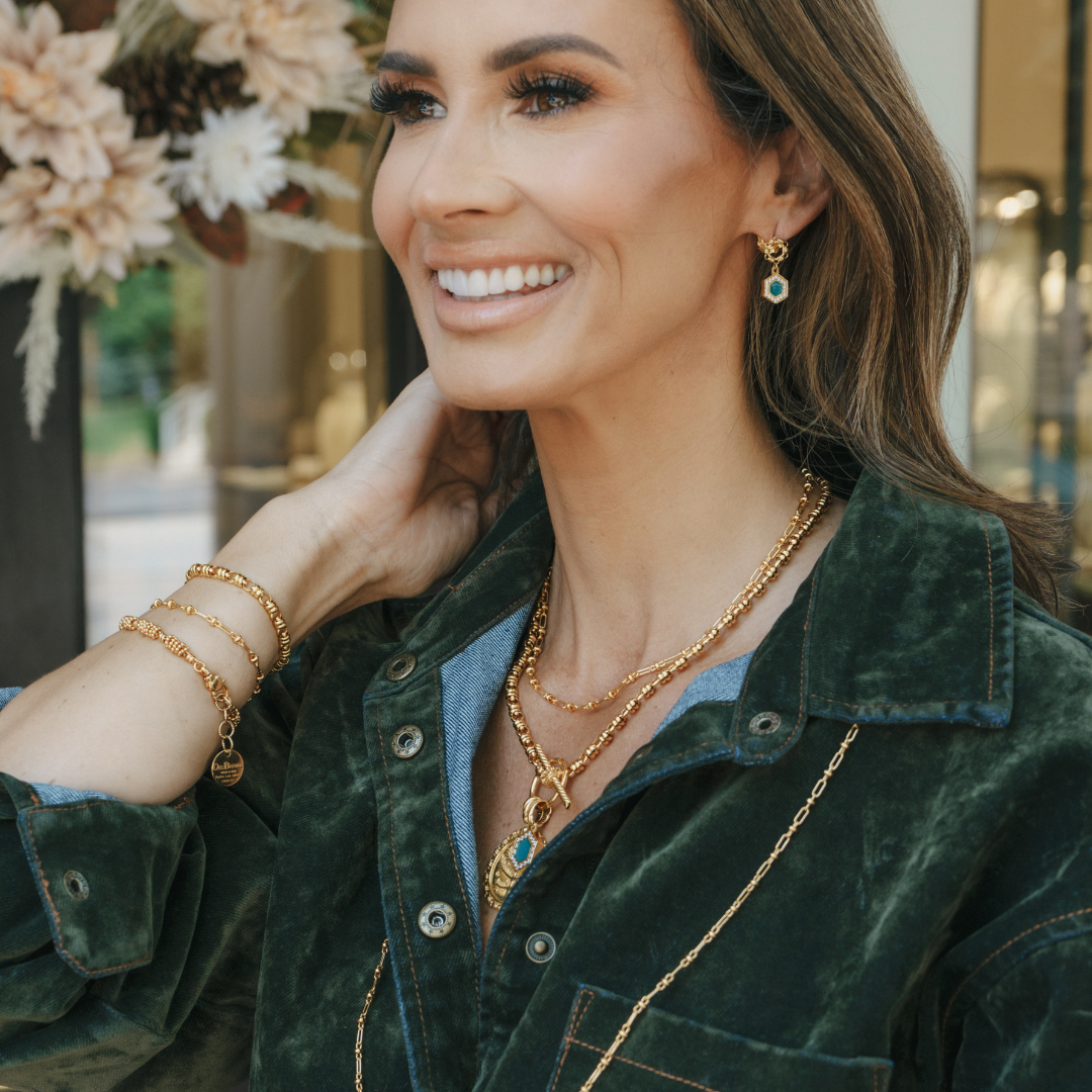 Bella Necklace in Gold