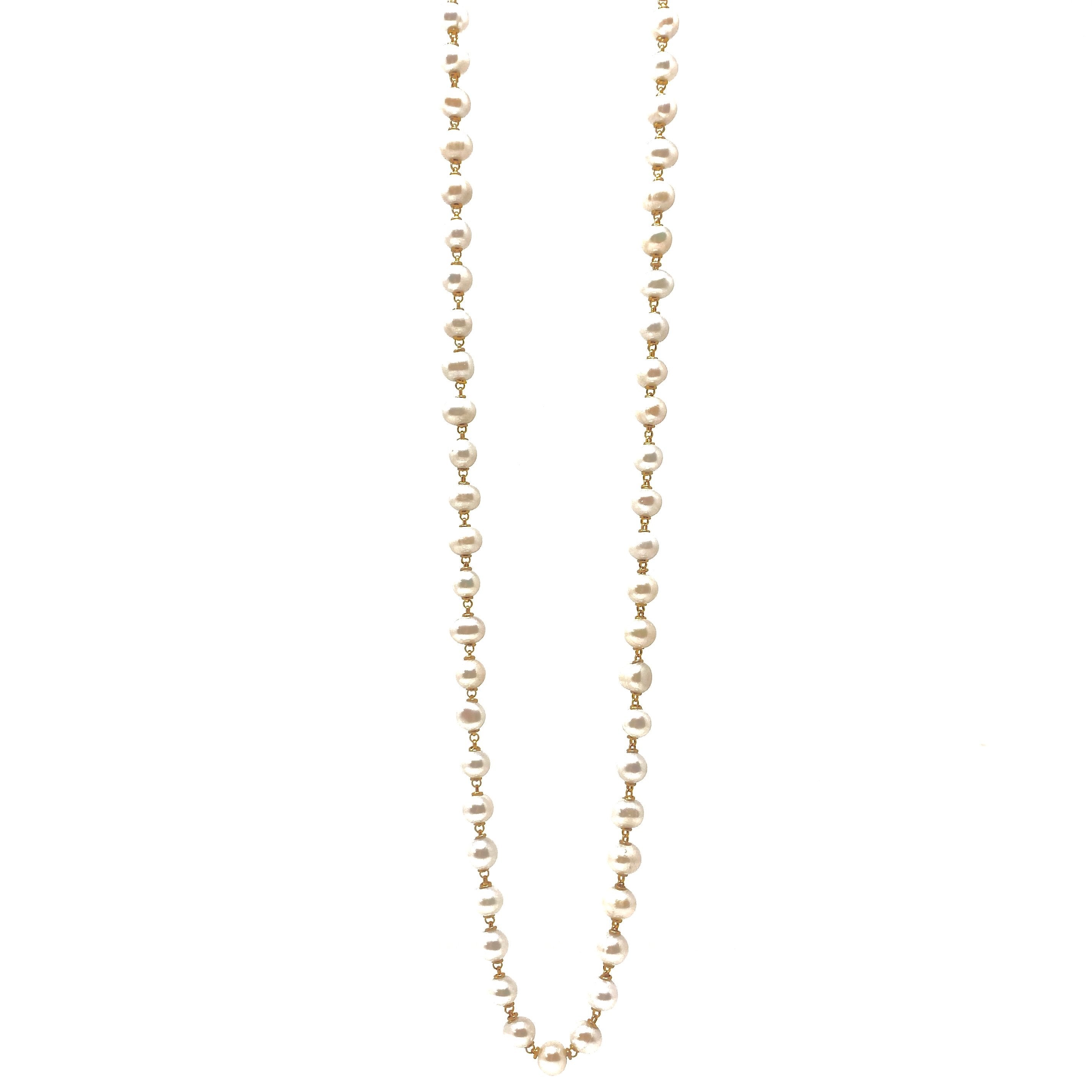 Freshwater Pearls Necklace in Gold