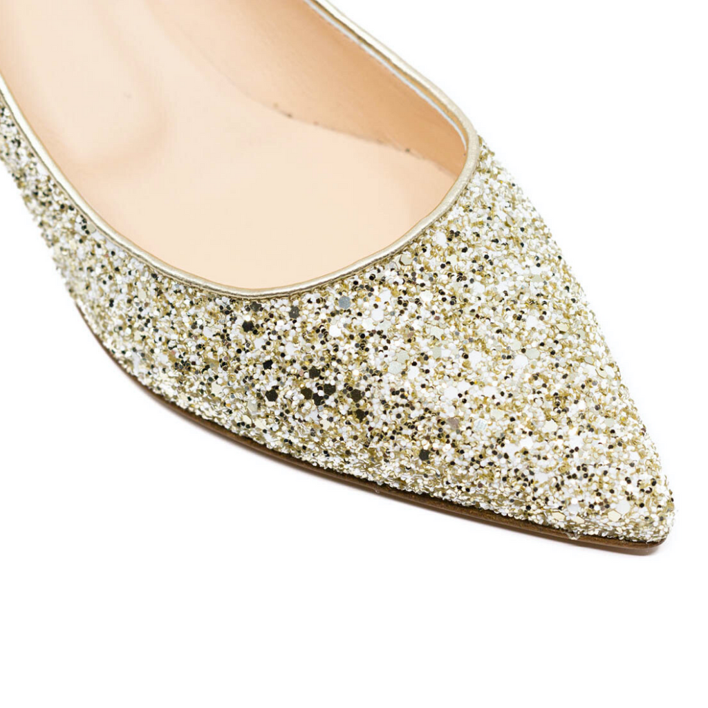 Pointed Toe Glitter Pumps in Gold