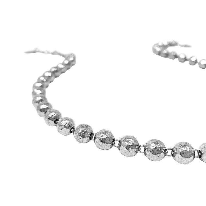 Hammered Beads Necklace in Silver