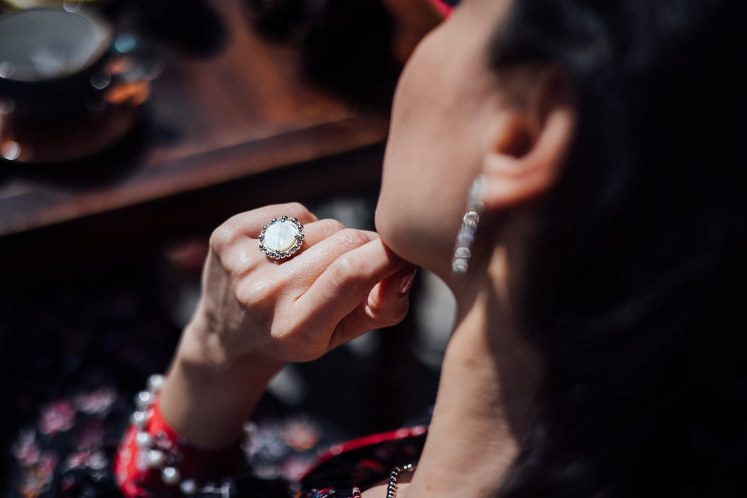 Statement Piazza Stud Earrings in Silver with Mother of Pearl