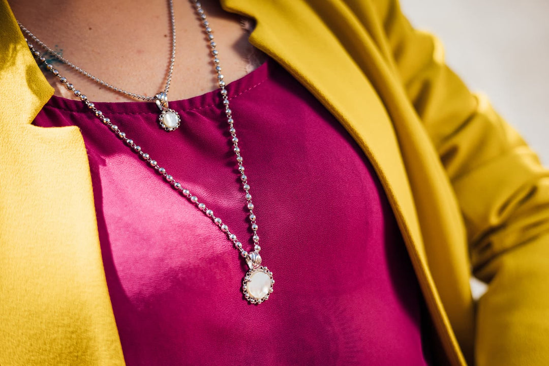 Piazza Pendant in Silver with Mother of Pearl