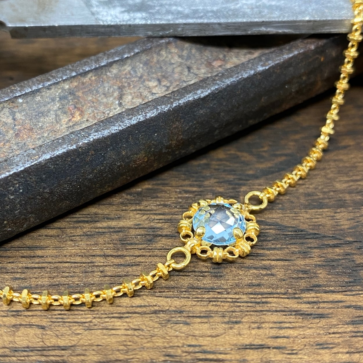 Mini Filary Bracelet in Gold with Blue Topaz