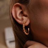 Links 3mm Large Hoop Earrings in Gold