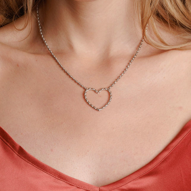 Amore Necklace in Silver