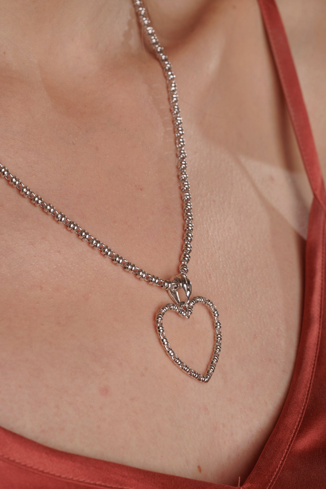 Amore Pendant in Silver