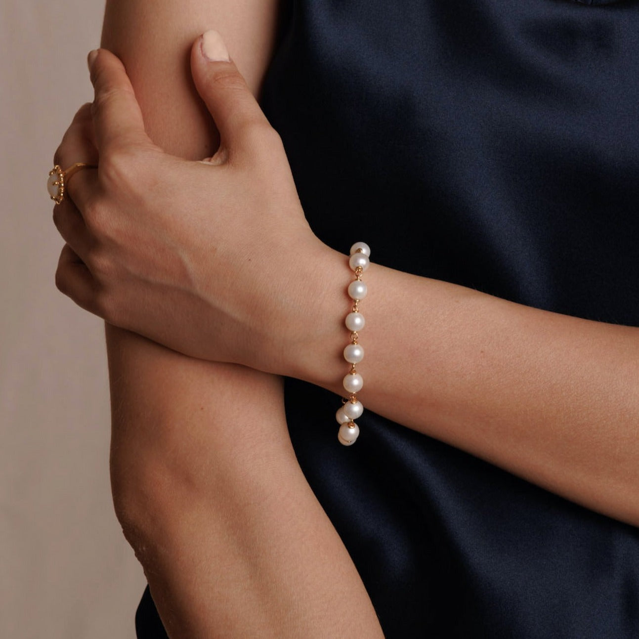 Freshwater Pearls Bracelet in Gold